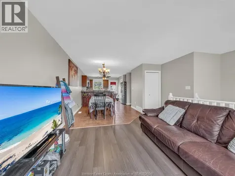 2115 Everts Windsor ON N9B 3X7