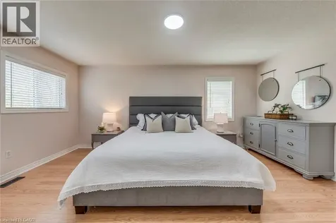 2871 Darien Road Burlington ON L7M 4R6