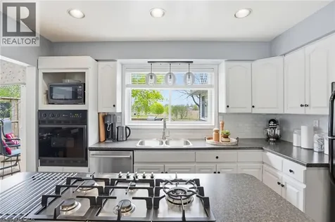 31 Algonquin Avenue Flamborough ON L9H 7K9