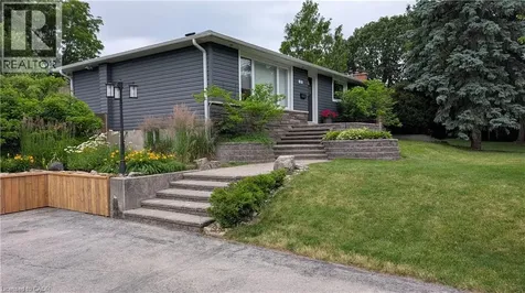 31 Algonquin Avenue Flamborough ON L9H 7K9