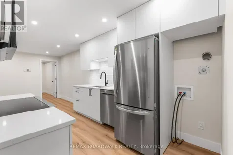 1348 Avenue Q Avenue Ottawa ON K1G 0B6
