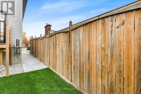 1348 Avenue Q Avenue Ottawa ON K1G 0B6