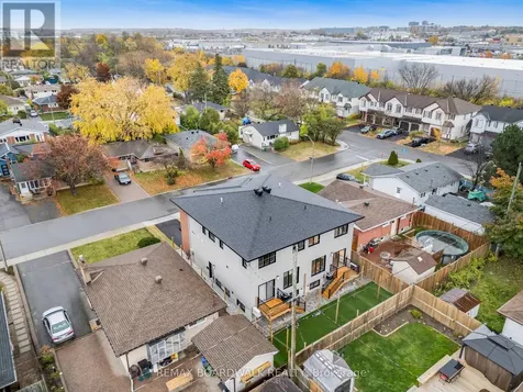 1348 Avenue Q Avenue Ottawa ON K1G 0B6
