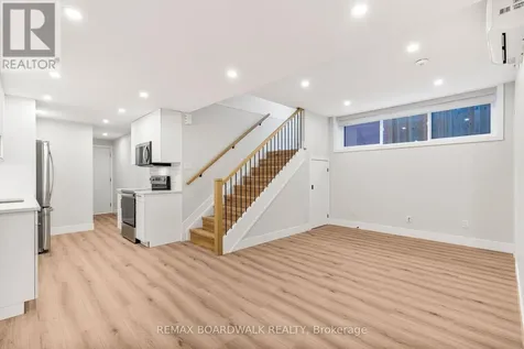 1348 Avenue Q Avenue Ottawa ON K1G 0B6