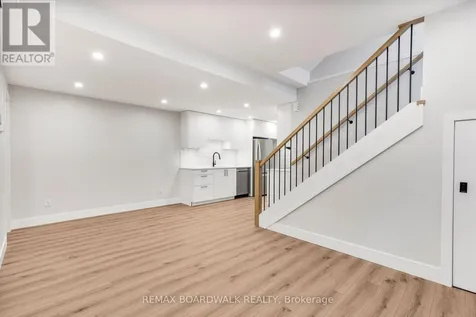 1348 Avenue Q Avenue Ottawa ON K1G 0B6