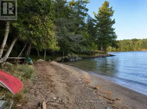 16304A 17 Highway Huron Shores ON P0R 1H0