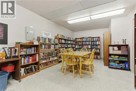 301 Frances Avenue Stoney Creek ON L8E 3W6