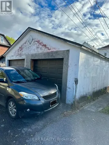 57 Spadina Avenue Ottawa ON K1Y 2B8