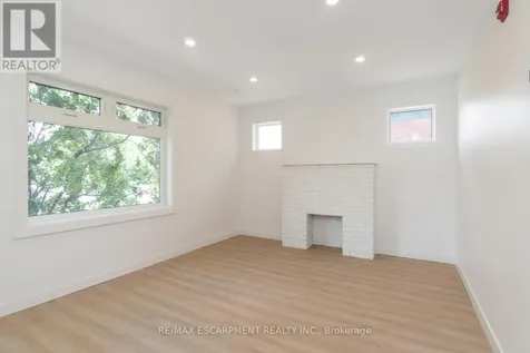 127 Victoria Avenue South Hamilton (stinson) ON L8N 2S9