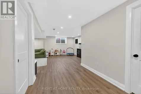 67 Ambrous Crescent Guelph (kortright East) ON N1G 0E4