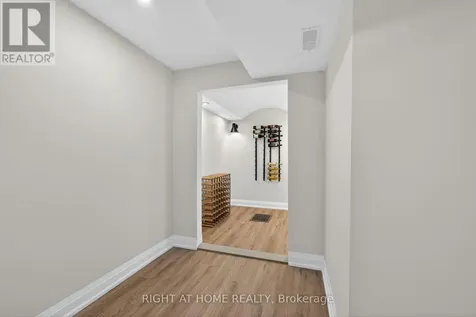 67 Ambrous Crescent Guelph (kortright East) ON N1G 0E4