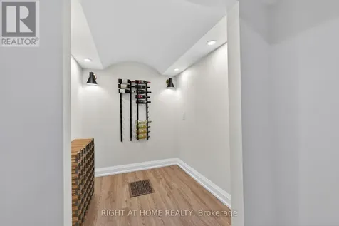 67 Ambrous Crescent Guelph (kortright East) ON N1G 0E4