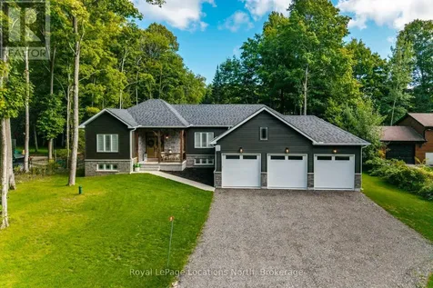 15 Pinecone Avenue Tiny ON L9M 0J2