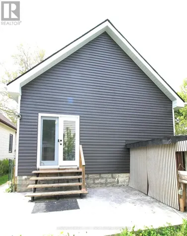 15 Wawa Street St. Thomas ON N5R 3W8