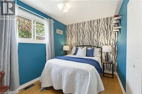 12 Mccammon Street Paris ON N3L 1V9