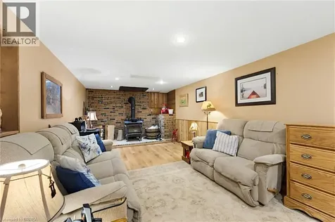12 Mccammon Street Paris ON N3L 1V9