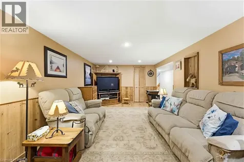 12 Mccammon Street Paris ON N3L 1V9