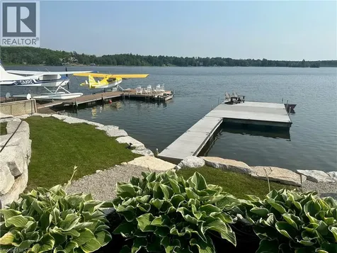 11 Lake Avenue Cambridge ON N3C 2V4