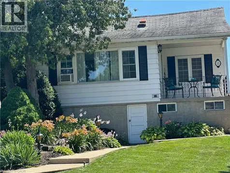 11 Lake Avenue Cambridge ON N3C 2V4