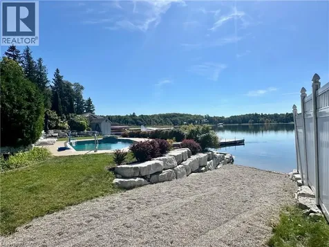 11 Lake Avenue Cambridge ON N3C 2V4