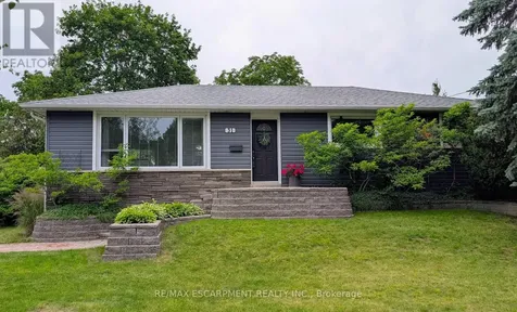 31 Algonquin Avenue Hamilton ON L9H 7K9