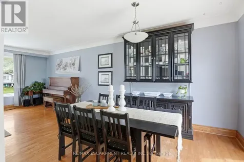 31 Algonquin Avenue Hamilton ON L9H 7K9