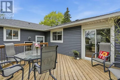 31 Algonquin Avenue Hamilton ON L9H 7K9