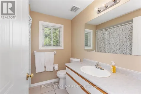 229 Elmwood Crescent Orangeville ON L9W 4T4