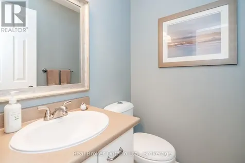167 Luckport Crescent Midland ON L4R 4Y1
