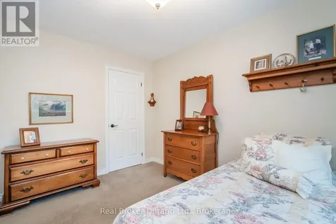 167 Luckport Crescent Midland ON L4R 4Y1