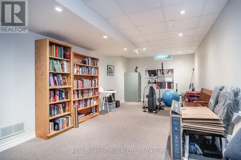 167 Luckport Crescent Midland ON L4R 4Y1