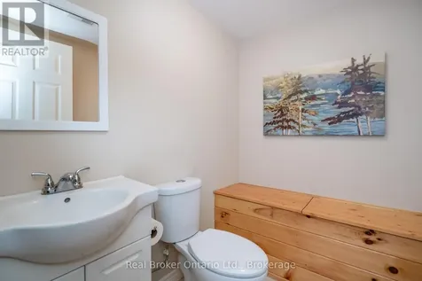 167 Luckport Crescent Midland ON L4R 4Y1