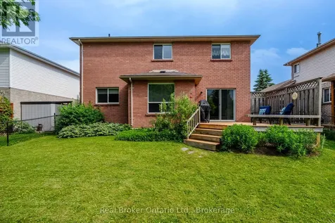 167 Luckport Crescent Midland ON L4R 4Y1