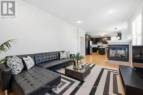 185 Insmill Crescent Ottawa ON K2T 1G3