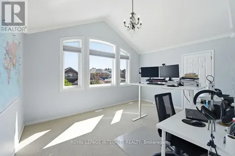 185 Insmill Crescent Ottawa ON K2T 1G3