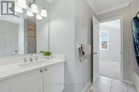 185 Insmill Crescent Ottawa ON K2T 1G3
