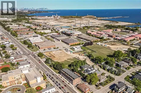 760 Lakeshore Road East Mississauga ON L5E 1C7