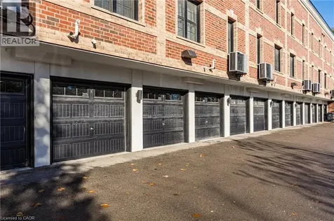 760 Lakeshore Road East Mississauga ON L5E 1C7