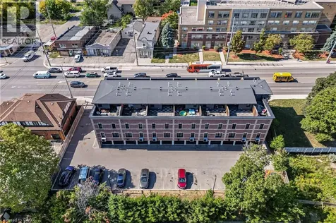 760 Lakeshore Road East Mississauga ON L5E 1C7