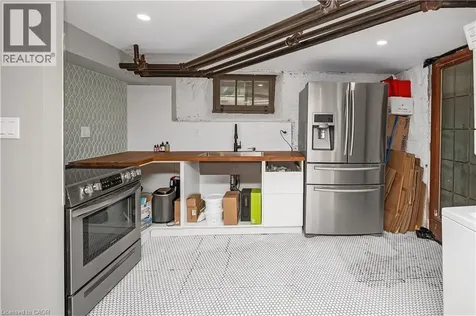77 Proctor Boulevard Hamilton ON L8M 2M5