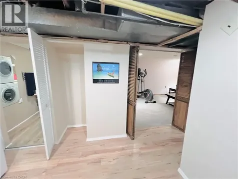 56 Eastvale Place Hamilton ON L8H 1P1