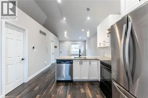 222 Kensington Avenue North Hamilton ON L8L 7N7
