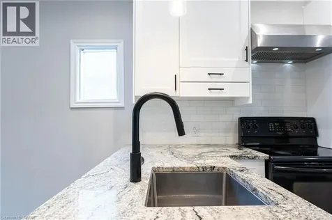 222 Kensington Avenue North Hamilton ON L8L 7N7