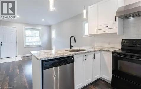 222 Kensington Avenue North Hamilton ON L8L 7N7