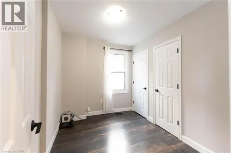 222 Kensington Avenue North Hamilton ON L8L 7N7