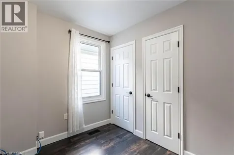 222 Kensington Avenue North Hamilton ON L8L 7N7