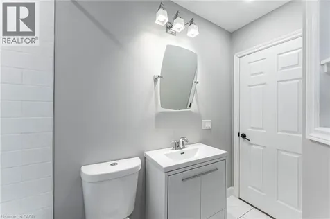 222 Kensington Avenue North Hamilton ON L8L 7N7