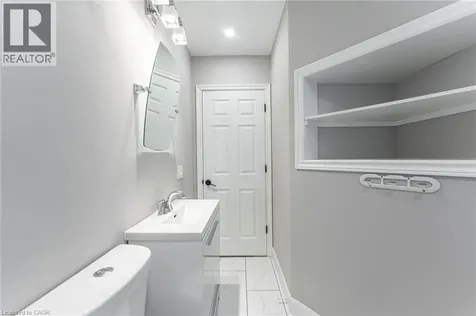 222 Kensington Avenue North Hamilton ON L8L 7N7
