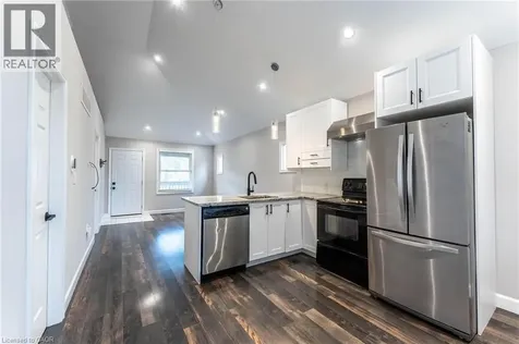 222 Kensington Avenue North Hamilton ON L8L 7N7