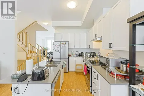 44 Seine Lane Richmond Hill ON L4S 0P9